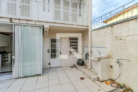 Área externa de casa à venda com 5 quartos, 325m² em Partenon, Porto Alegre