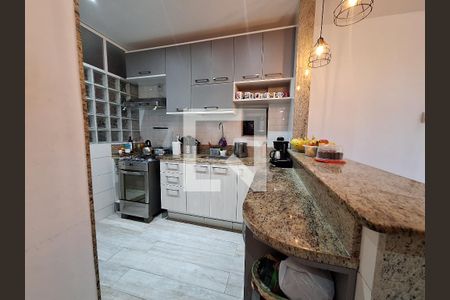 Apartamento à venda com 100m², 2 quartos e sem vaga Apartamento à venda com 100m², 2 quartos e sem vagaCozinha