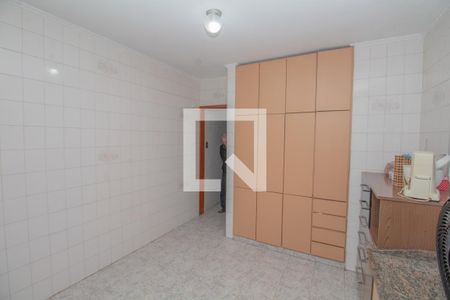 Casa à venda com 215m², 4 quartos e 2 vagasQuarto 2