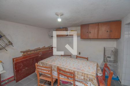 Casa à venda com 215m², 4 quartos e 2 vagasÁrea de serviço