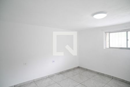 Quarto de casa para alugar com 1 quarto, 40m² em Jardim Vergueiro (sacomã), São Paulo