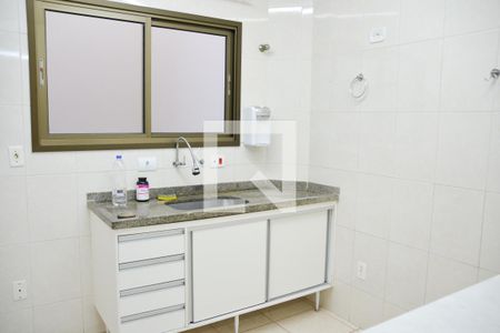 Apartamento para alugar com 119m², 2 quartos e 1 vaga Apartamento para alugar com 119m², 2 quartos e 1 vagaCozinha