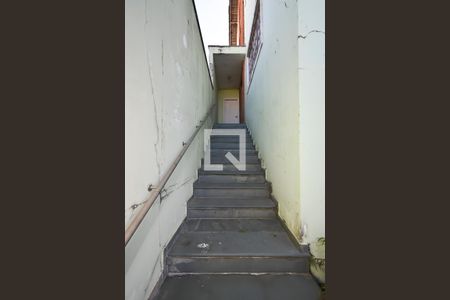 Casa à venda com 220m², 3 quartos e 4 vagasEscada