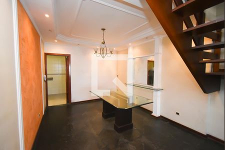 Sala de Jantar de casa à venda com 3 quartos, 220m² em Vila Nivi, São Paulo