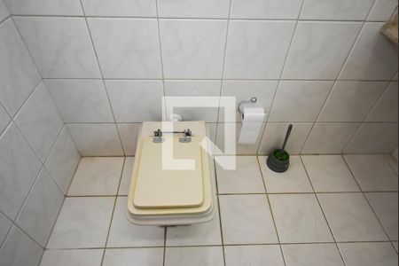 Casa à venda com 220m², 3 quartos e 4 vagasBanheiro Corredor