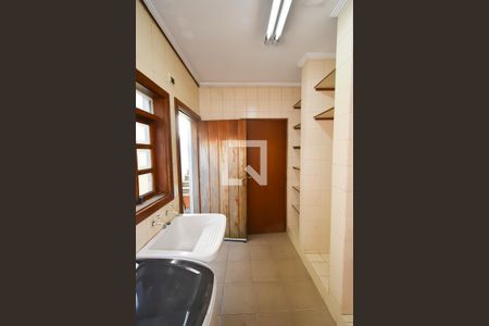 Casa à venda com 220m², 3 quartos e 4 vagasLavanderia 