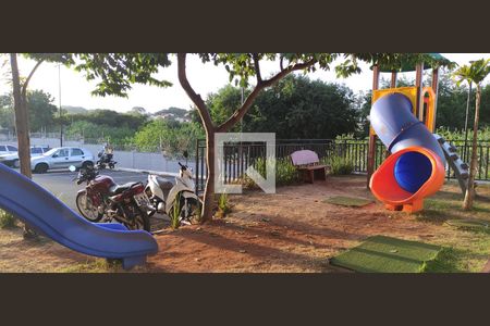 Apartamento para alugar com 42m², 2 quartos e 1 vaga Apartamento para alugar com 42m², 2 quartos e 1 vagaÁrea comum - playground