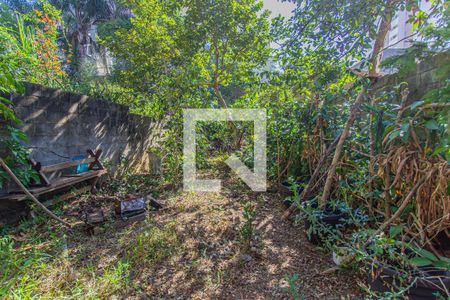 Casa à venda com 170m², 3 quartos e 6 vagasQuintal