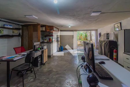 Casa à venda com 170m², 3 quartos e 6 vagasGaragem