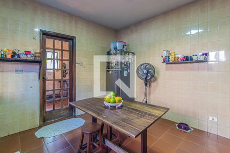 Casa à venda com 170m², 3 quartos e 6 vagasCozinha