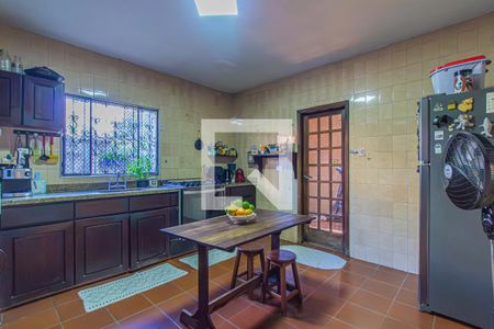 Casa à venda com 170m², 3 quartos e 6 vagasCozinha