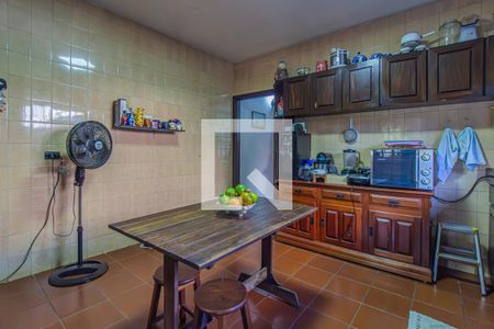 Casa à venda com 170m², 3 quartos e 6 vagasCozinha