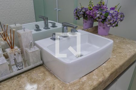 Apartamento à venda com 332m², 4 quartos e 3 vagasBanheiro da Suíte 1