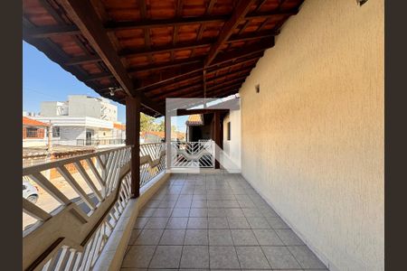 Casa à venda com 199m², 3 quartos e 3 vagasVaranda