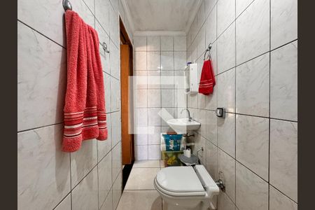 Casa à venda com 199m², 3 quartos e 3 vagasBanheiro da suíte 1