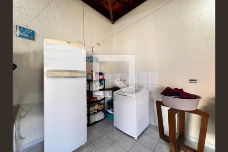Casa à venda com 199m², 3 quartos e 3 vagasLavanderia