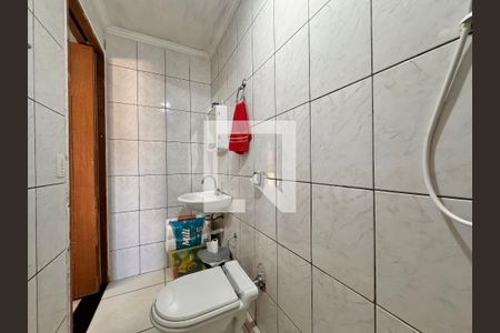 Casa à venda com 199m², 3 quartos e 3 vagasBanheiro da suíte 1