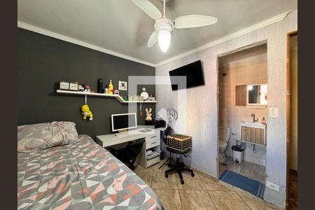 Casa à venda com 199m², 3 quartos e 3 vagasSuíte 2