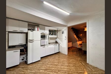 Casa à venda com 199m², 3 quartos e 3 vagasCozinha 