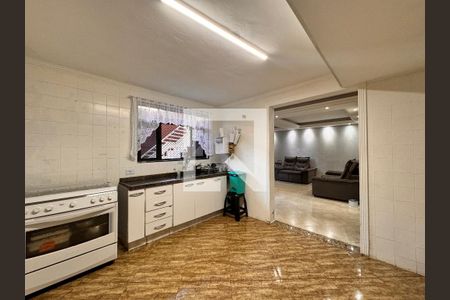 Casa à venda com 199m², 3 quartos e 3 vagasCozinha 