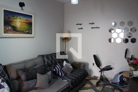 Casa à venda com 250m², 5 quartos e 2 vagasSala