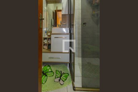 Casa à venda com 75m², 2 quartos e 2 vagas Casa à venda com 75m², 2 quartos e 2 vagasBanheiro Social