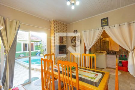 Casa à venda com 75m², 2 quartos e 2 vagas Casa à venda com 75m², 2 quartos e 2 vagasCozinha