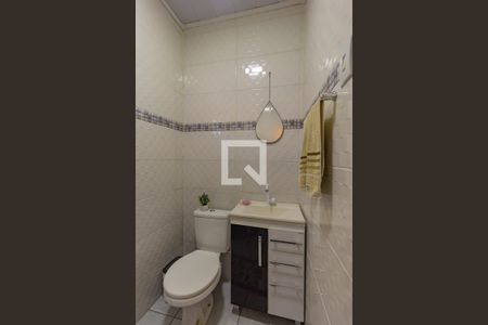 Casa à venda com 75m², 2 quartos e 2 vagas Casa à venda com 75m², 2 quartos e 2 vagasÁrea externa - Banheiro