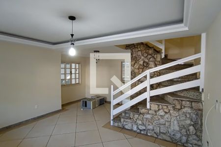 sala de casa de condomínio à venda com 3 quartos, 160m² em Taquara, Rio de Janeiro