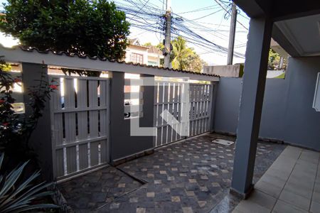 Casa de condomínio à venda com 160m², 3 quartos e 2 vagasfrente