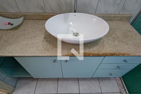 Casa de condomínio à venda com 160m², 3 quartos e 2 vagasbanheiro social