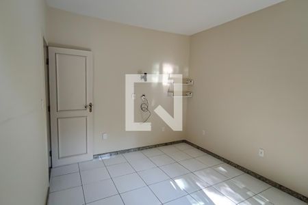 Casa de condomínio à venda com 160m², 3 quartos e 2 vagasquarto 2