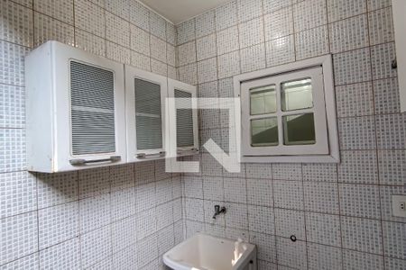 Casa de condomínio à venda com 160m², 3 quartos e 2 vagaslazer e area de serviço