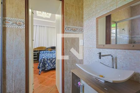 Casa à venda com 360m², 3 quartos e 2 vagasBanheiro