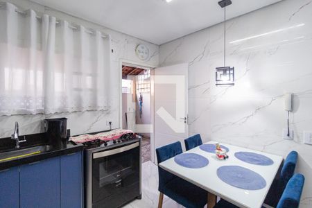 Cozinha de casa de condomínio para alugar com 2 quartos, 120m² em São Pedro, Osasco