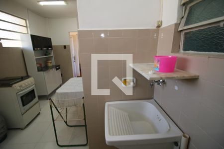 Apartamento à venda com 80m², 3 quartos e sem vagaÁrea de Serviço