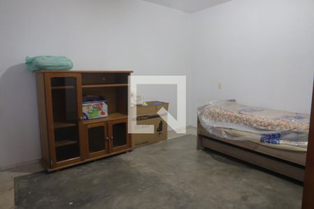 Casa à venda com 350m², 5 quartos e 2 vagasQuarto de Serviço