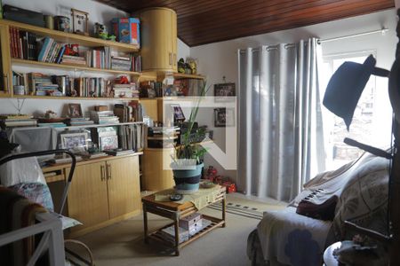 Casa à venda com 350m², 5 quartos e 2 vagasSala de TV