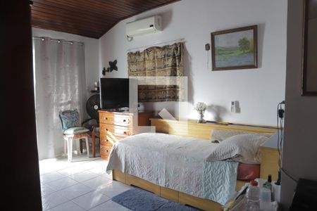 Casa à venda com 350m², 5 quartos e 2 vagasSala de TV