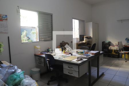 Casa à venda com 350m², 5 quartos e 2 vagasSuite Externa