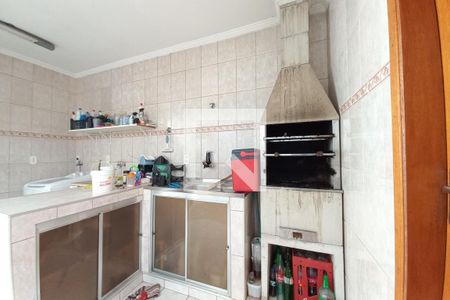 Casa à venda com 170m², 4 quartos e 4 vagas Casa à venda com 170m², 4 quartos e 4 vagasÁrea comum - Churrasqueira