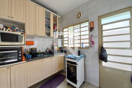 Casa à venda com 170m², 4 quartos e 4 vagas Casa à venda com 170m², 4 quartos e 4 vagasCozinha