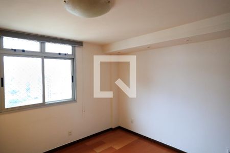 Suíte de apartamento para alugar com 4 quartos, 200m² em Funcionários, Belo Horizonte