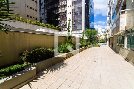 Apartamento para alugar com 200m², 4 quartos e 3 vagasÁrea Verde