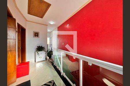 Casa à venda com 270m², 3 quartos e 2 vagasCorredor