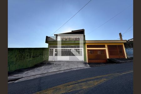 Casa à venda com 270m², 3 quartos e 2 vagasFachada