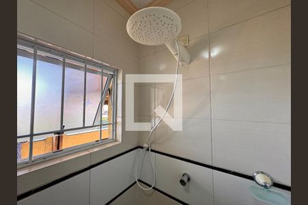 Casa à venda com 270m², 3 quartos e 2 vagasBanheiro suíte 3