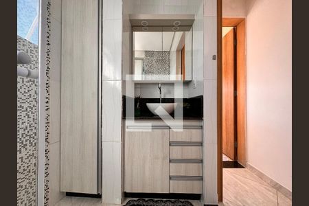 Casa à venda com 270m², 3 quartos e 2 vagasBanheiro suíte 1