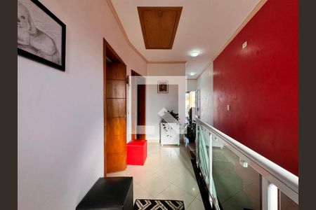 Casa à venda com 270m², 3 quartos e 2 vagasCorredor