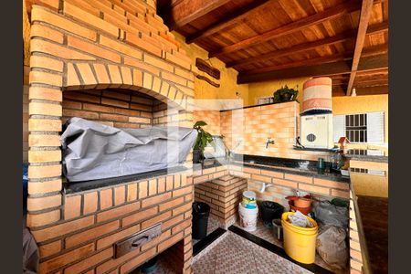 Casa à venda com 270m², 3 quartos e 2 vagasVaranda gourmet